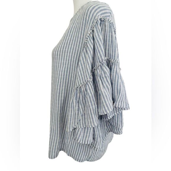 Chelsea & Theodore blue/white striped relaxed fit top, ruffled sleeves size M. - Picture 3 of 8